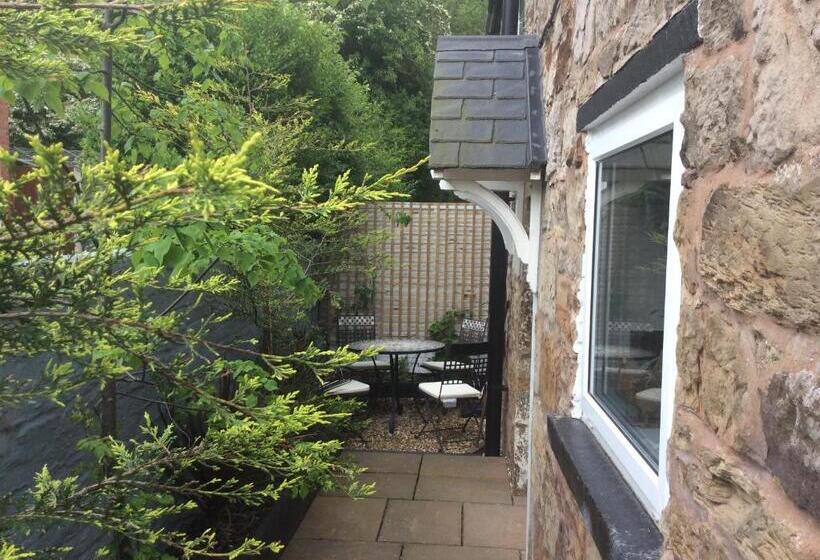 1850s Character Stone Cottage