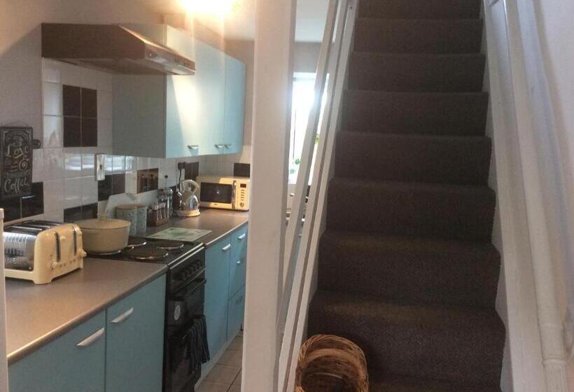 1850s Character Stone Cottage