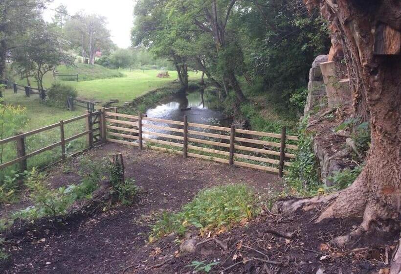 1850s Character Stone Cottage
