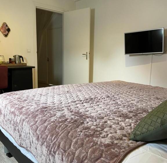 민박 Bnb Bruxelles   Studios & Apartments