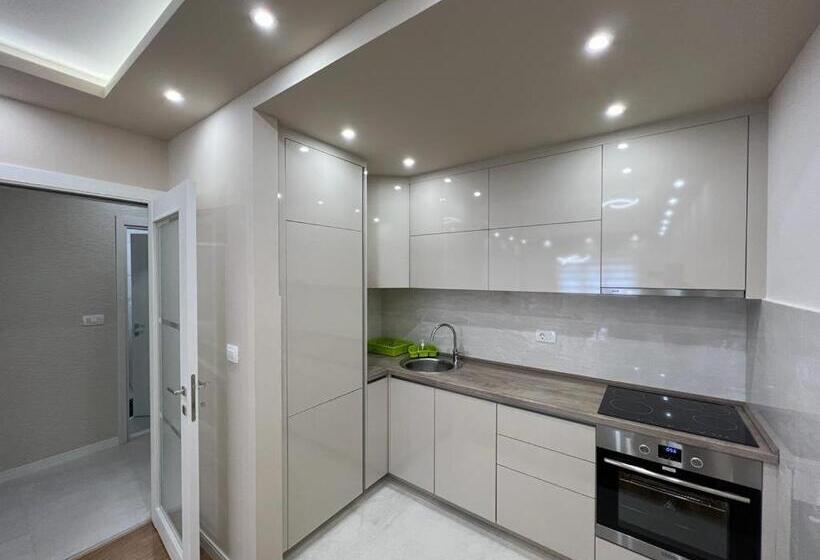 Central City Lux Apartments