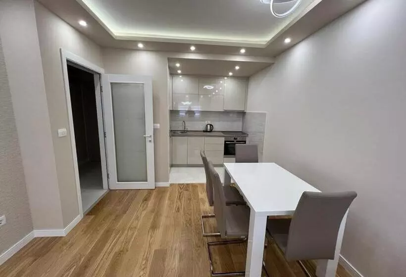 Central City Lux Apartments