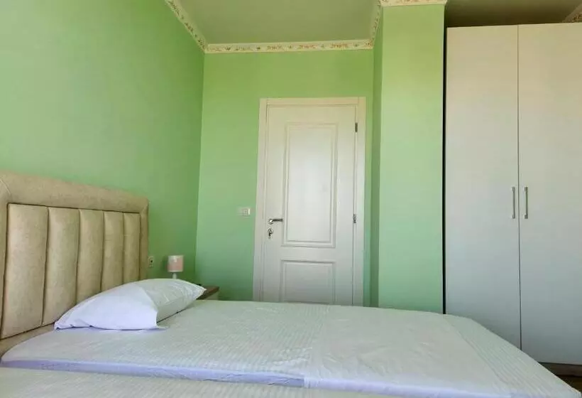 Modern And Cozy Apartments 150 Meters From The Beach, 750 Meters From Lungo Mare