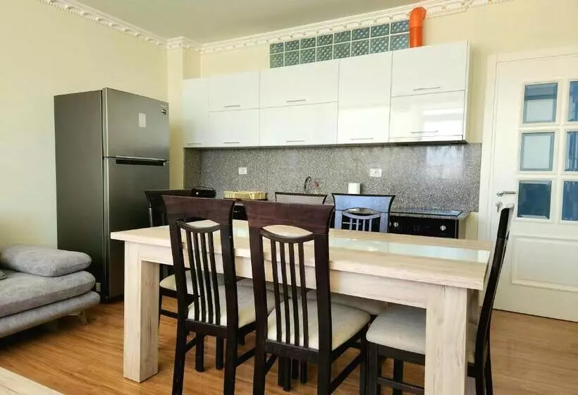 Modern And Cozy Apartments 150 Meters From The Beach, 750 Meters From Lungo Mare