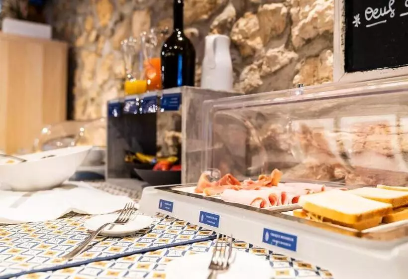 Hotelli Domaine Du Mont Saint Jean