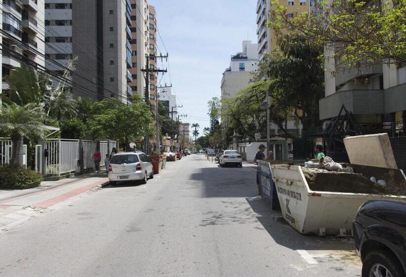 Joia De 1 Quarto A Poucos Passos Da Beiramar P693