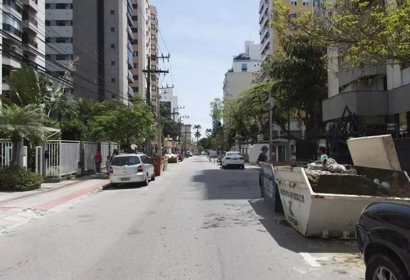 Joia De 1 Quarto A Poucos Passos Da Beiramar P693