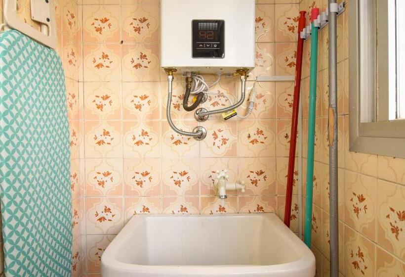 Joia De 1 Quarto A Poucos Passos Da Beiramar P693