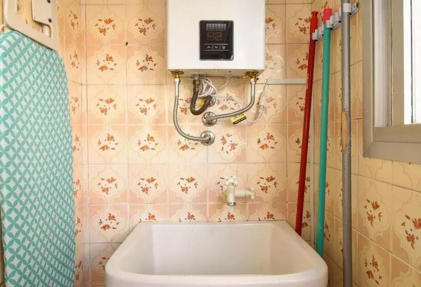 Joia De 1 Quarto A Poucos Passos Da Beiramar P693