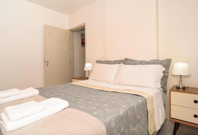 Joia De 1 Quarto A Poucos Passos Da Beiramar P693