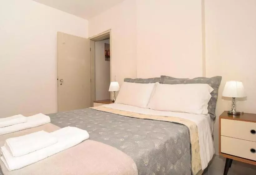 Joia De 1 Quarto A Poucos Passos Da Beiramar P693