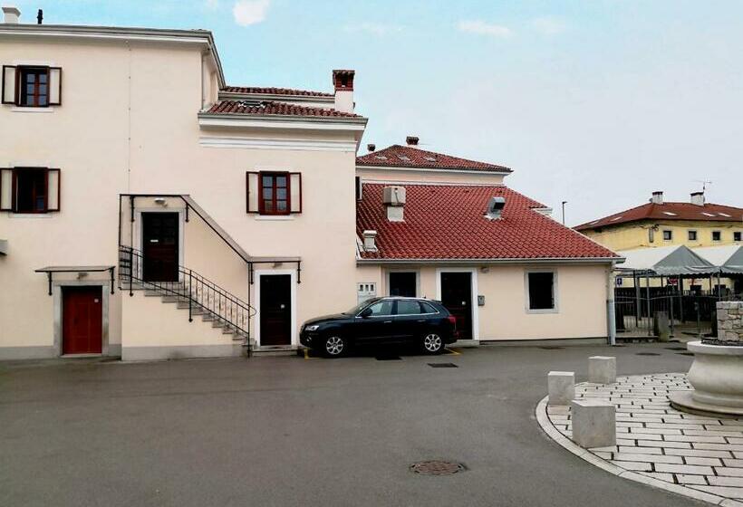 پانسیون Gostilna Pri Dragici, Gostilna S Prenočišči, D.o.o