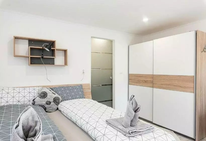 Majatalo Maul   Lator Vendégház