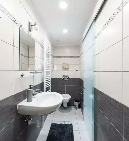 Majatalo Maul   Lator Vendégház