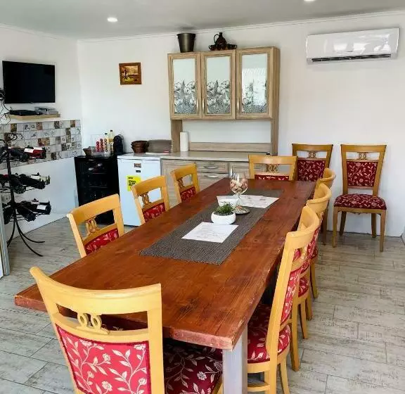 Majatalo Maul   Lator Vendégház