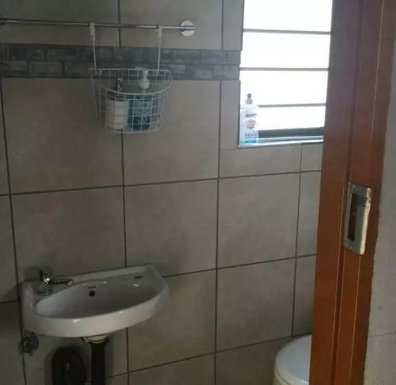 Majatalo Ruros Guest House