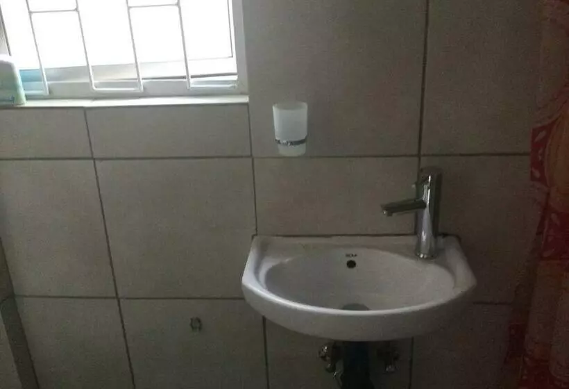 Majatalo Ruros Guest House