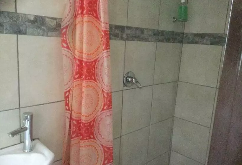 Majatalo Ruros Guest House