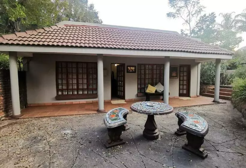 Majatalo Sun Deck Lodge