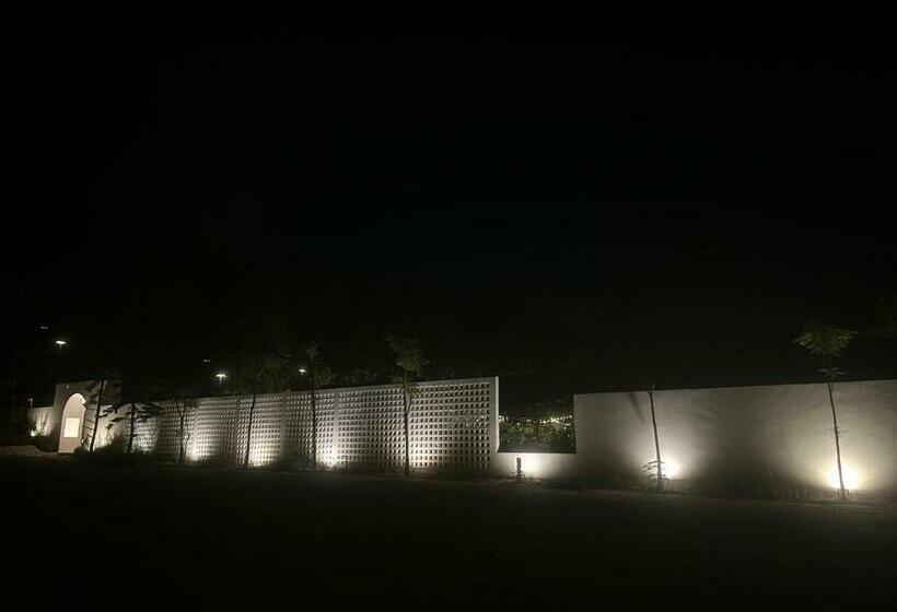 אתר נופש Rock Forest