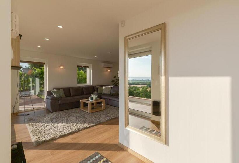 Villa Kőhegy Zamárdi By Bltn