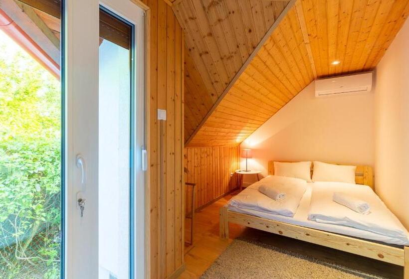 Villa Kőhegy Zamárdi By Bltn