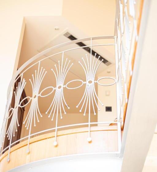 Villa Rolls   Porzione Di Villa Con Piscina,giardino E Parcheggi