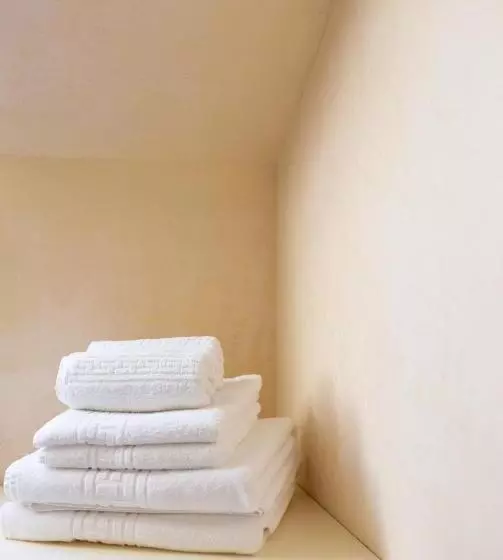 Villa Rolls   Porzione Di Villa Con Piscina,giardino E Parcheggi