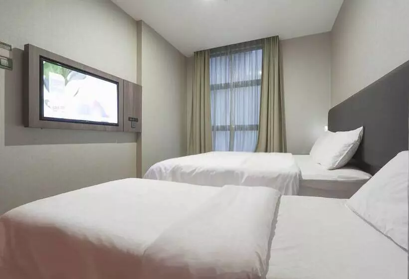 Amrise Hotel Kitchener