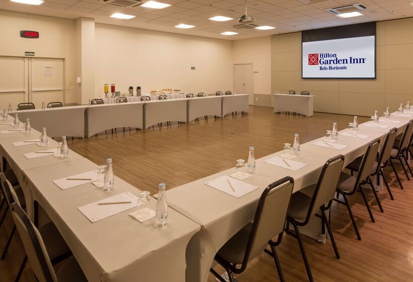 Отель Suite Queen Deluxe Bh