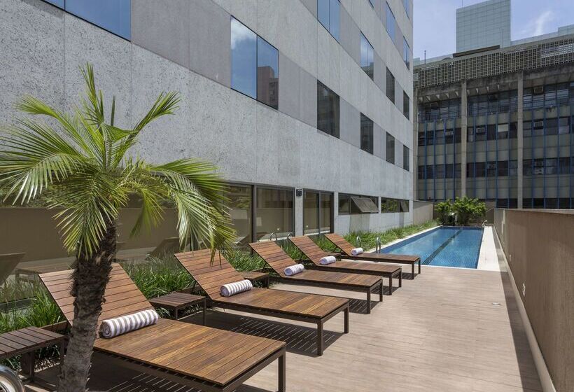 Отель Suite Queen Deluxe Bh