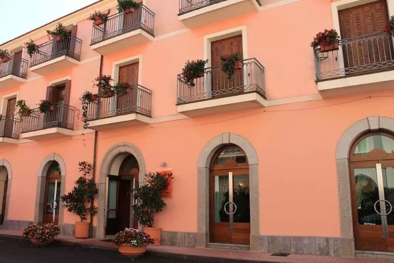 Hotelli Pisacane
