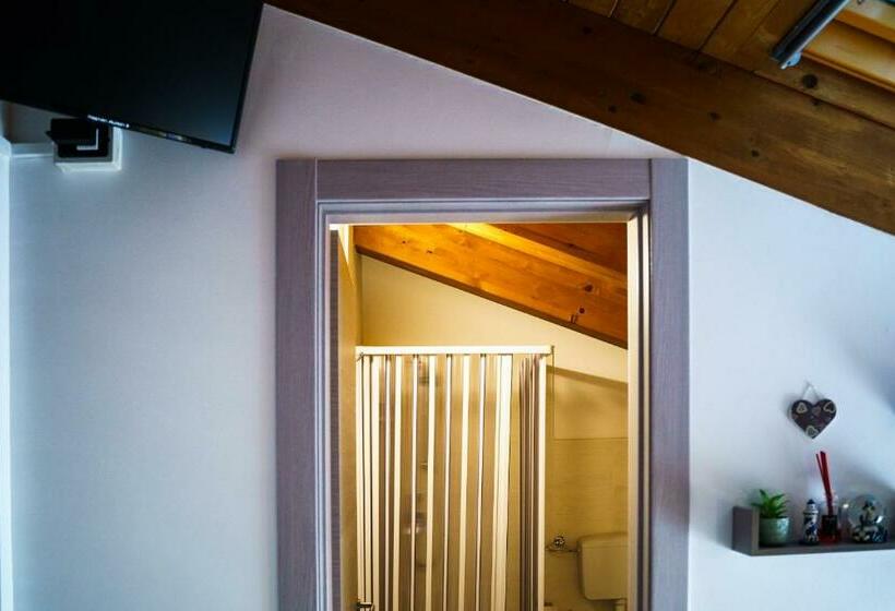 住宿加早餐  Sansi´s Sapri Camere