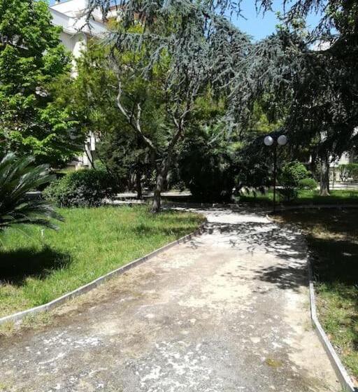 Casa Vacanza, Le 5 Palme, A Trani