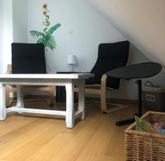 Gîte Familial Ferme Des Aujes Falaen