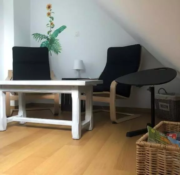 Gîte Familial Ferme Des Aujes Falaen