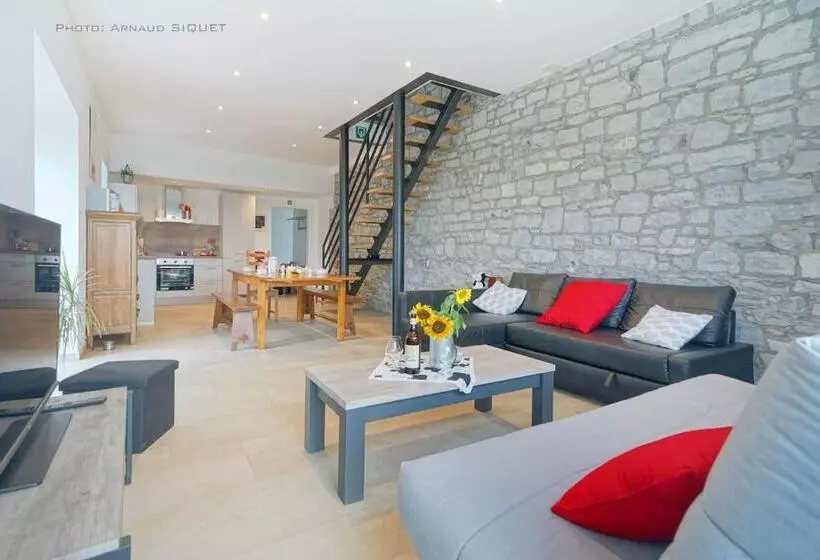 Gîte Familial Ferme Des Aujes Falaen