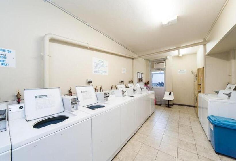 Harbour Breeze   Central Fremantle Apartment