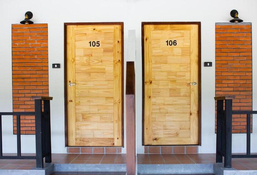 ホテル Phangnga Keeree Resort & Gallery