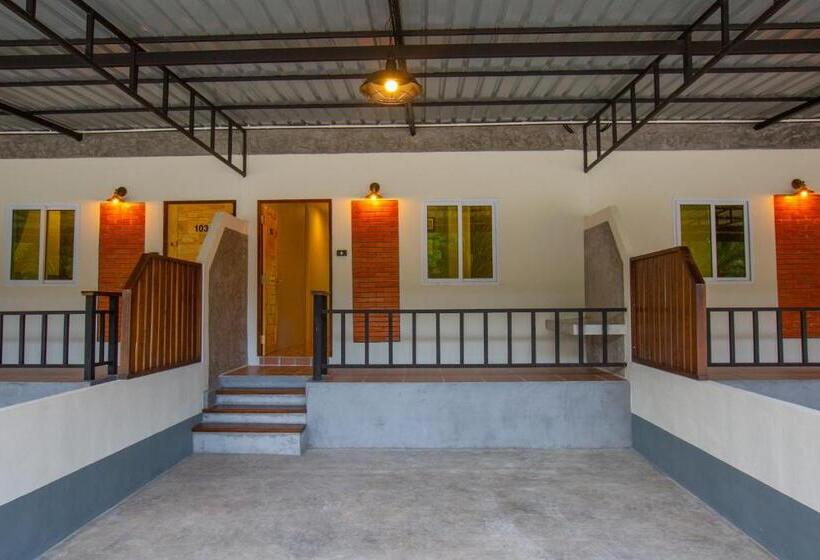 ホテル Phangnga Keeree Resort & Gallery