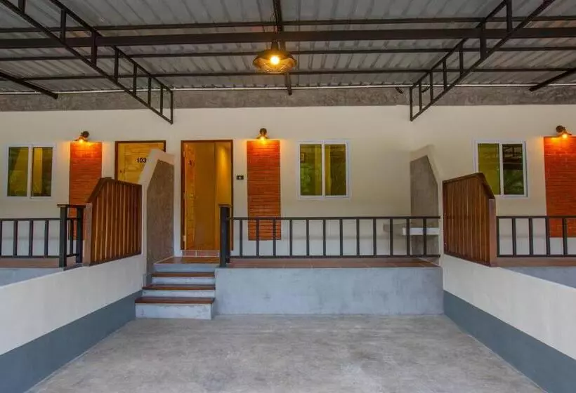 هتل Phangnga Keeree Resort & Gallery