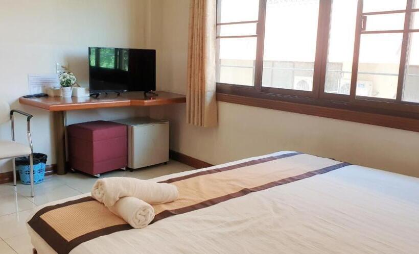 Navy Home Hotel โรงแรมเนวี่โฮม