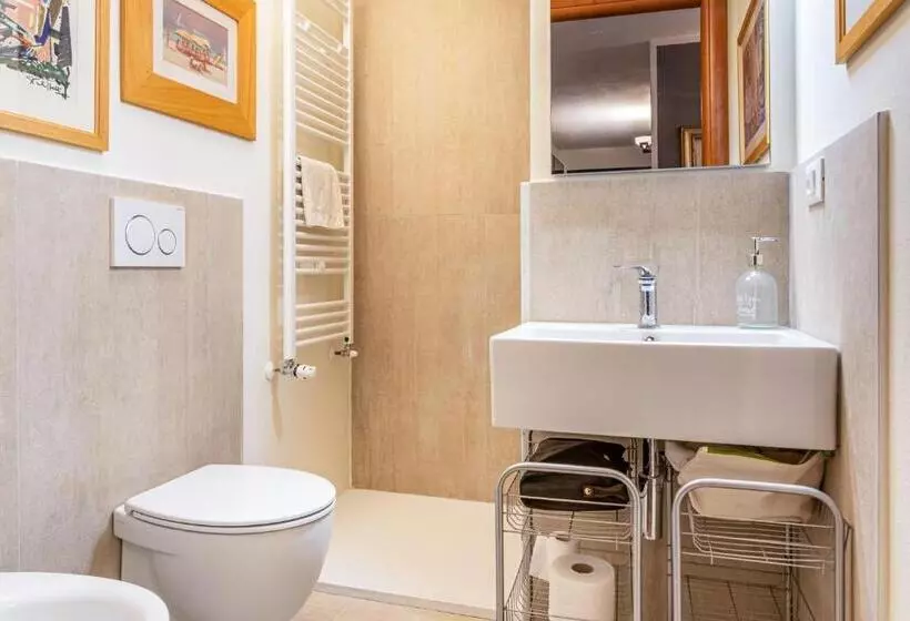 Piccola Venezia Canal View Charming Flat