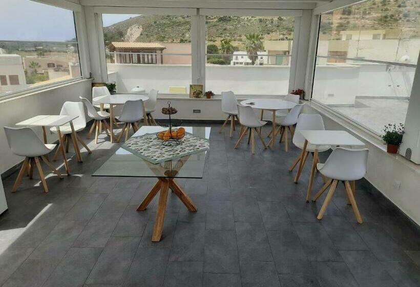 Bed and Breakfast Ponente & Maestro Rooms