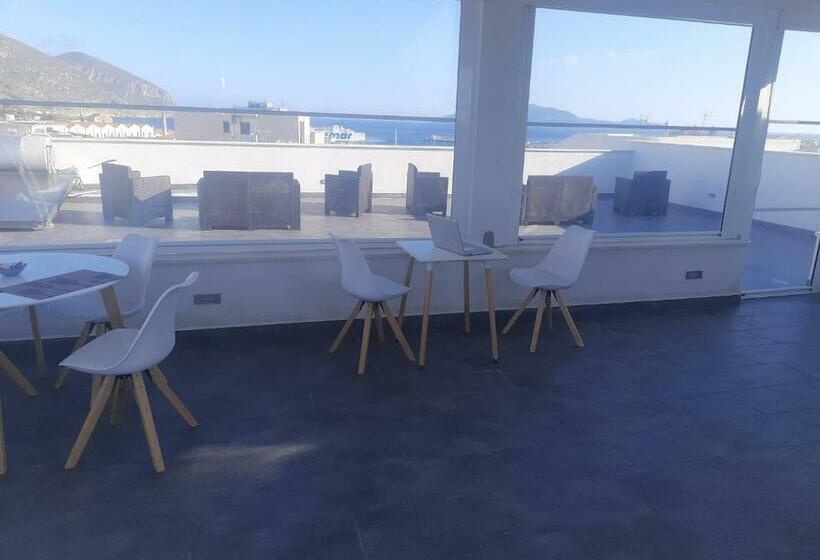 Bed and Breakfast Ponente & Maestro Rooms