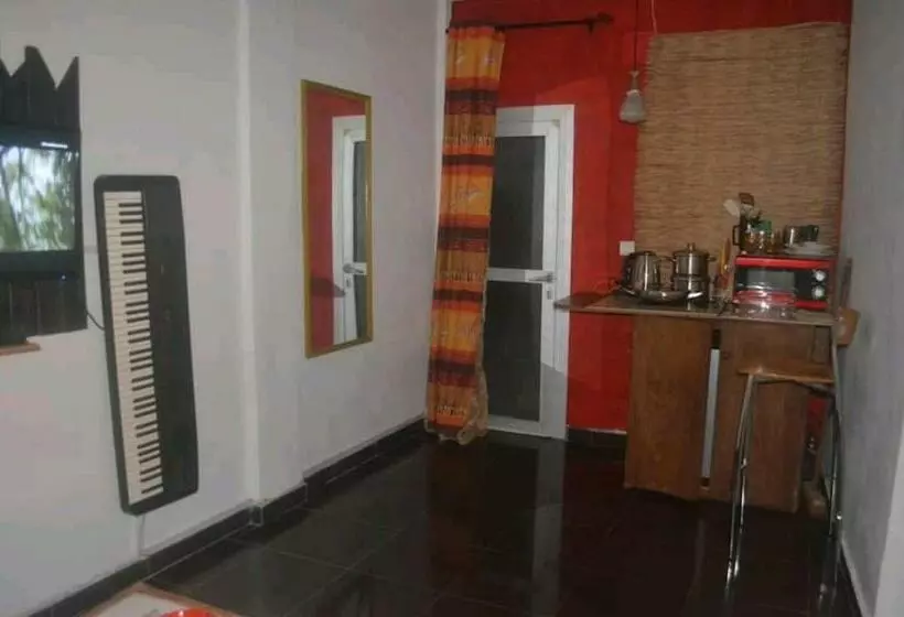 The Yafé Bastos 3
