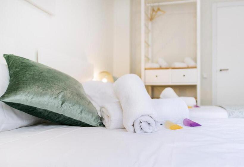 Cabanyal Luxury Malvarrosa Beach