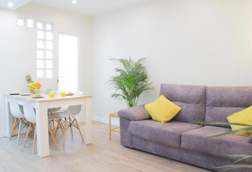 Cabanyal Luxury Malvarrosa Beach