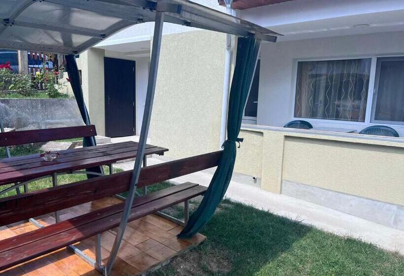 Pension (Hôtel basse catégorie) къща рачеви