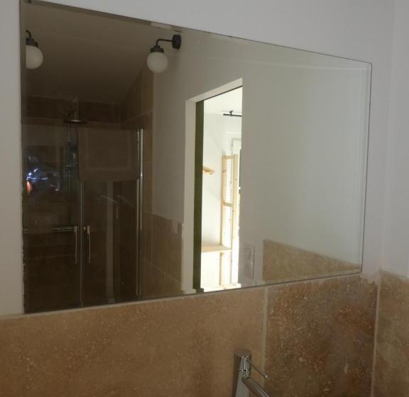 پانسیون L Auguste Maison D Hôtes